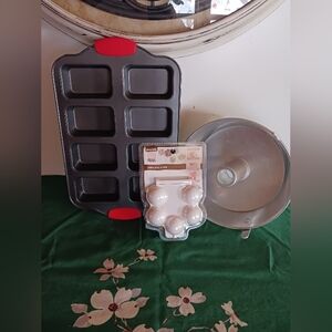 3 Piece Bake Set: Tube Pan, Mini Loaf Pan, Cake Pop Press